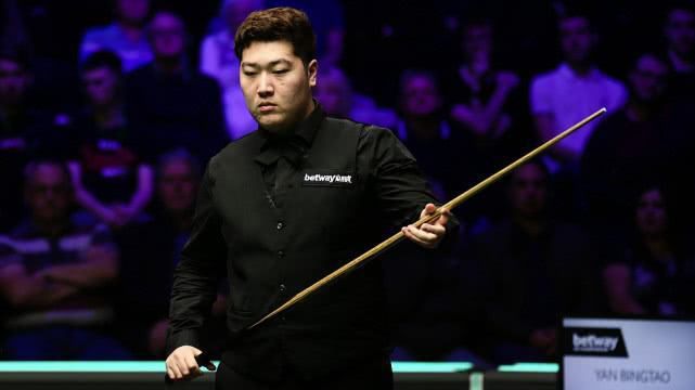 关锦鹏、袁泉、任泉、陈明等众多明星也前来捧场。